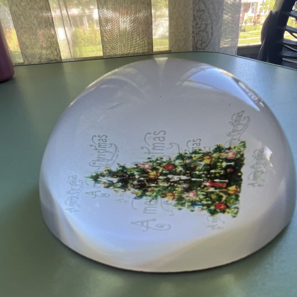 Vintage hand blown Glass Dome Paperweight Christmas Tree "A Merry Christmas" - Picture 5 of 6